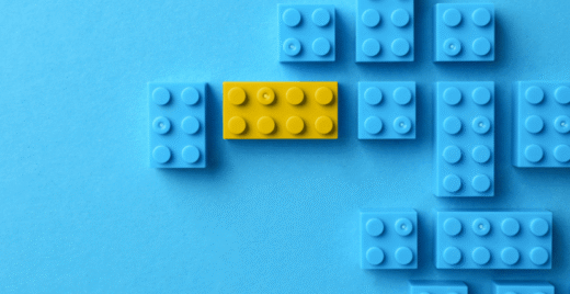 Blue blocks with yellos block in middle